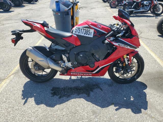 HONDA CBR1000 RR 2018 red  gas JH2SC771XJK100353 photo #1