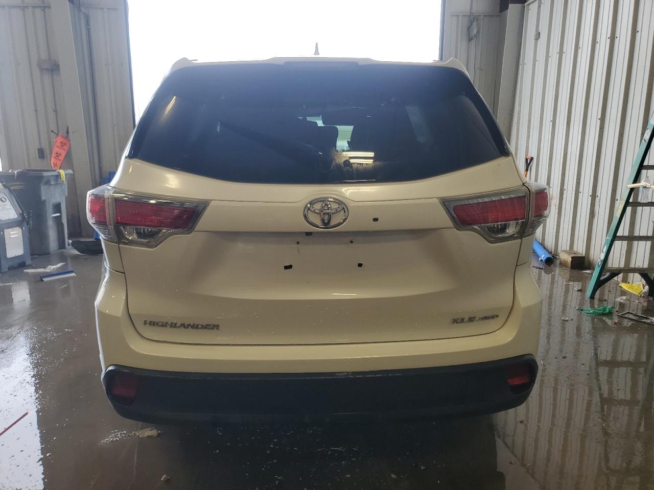 TOYOTA HIGHLANDER XLE