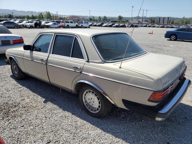 Vin: wdbab23a9cb319628, lot: 57148765, mercedes-benz 240-class d 19822