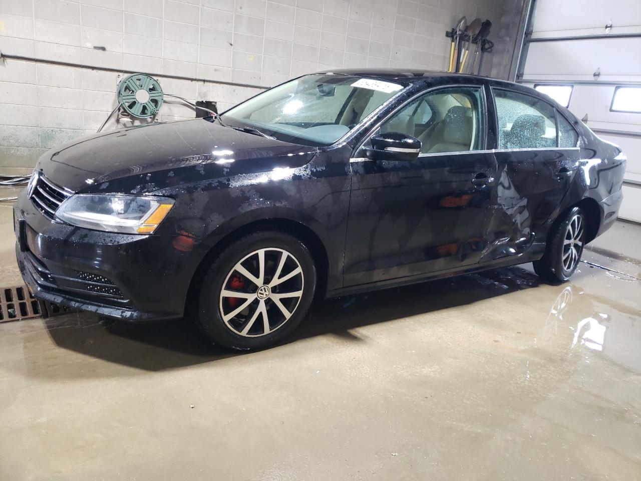 VOLKSWAGEN JETTA SE