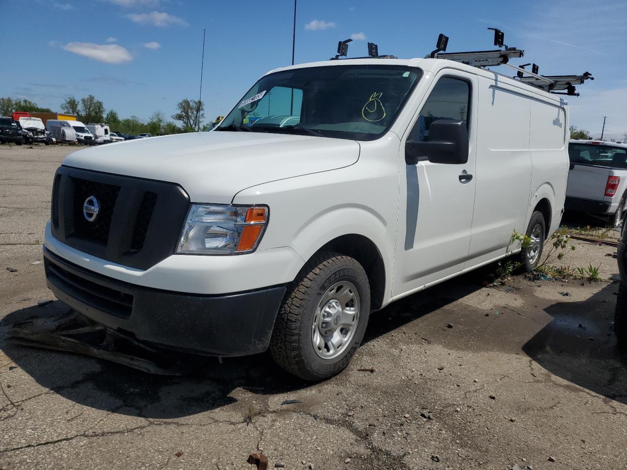 NISSAN NV2500 2500 S