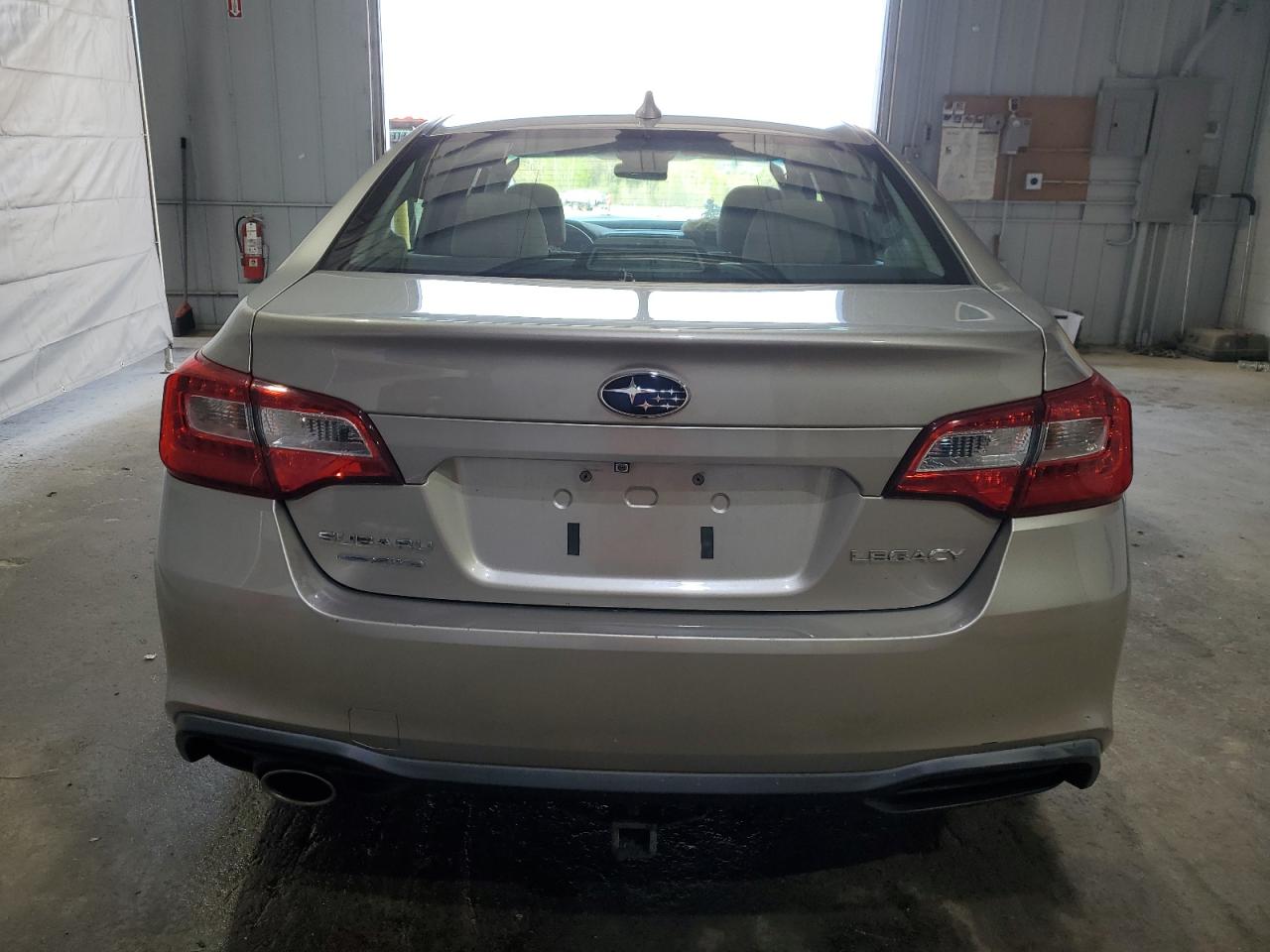 SUBARU LEGACY 2.5I PREMIUM