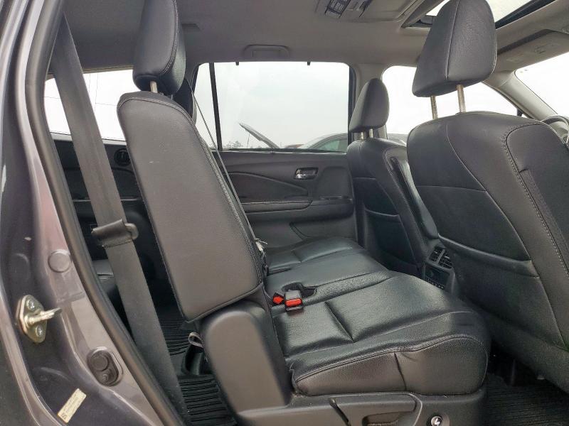 2016 HONDA PILOT TOUR 5FNYF5H91GB039550