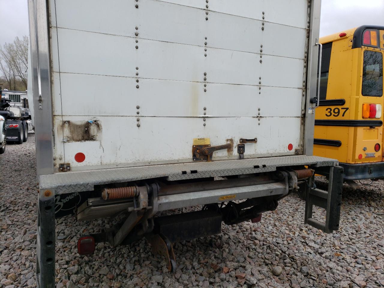 Lot #3281570398 2018 HINO 258/268