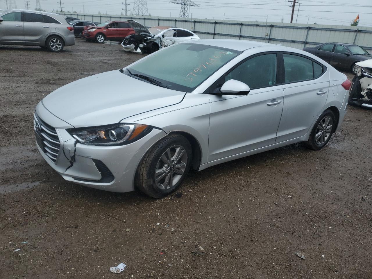 HYUNDAI ELANTRA SE