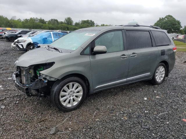 TOYOTA SIENNA XLE