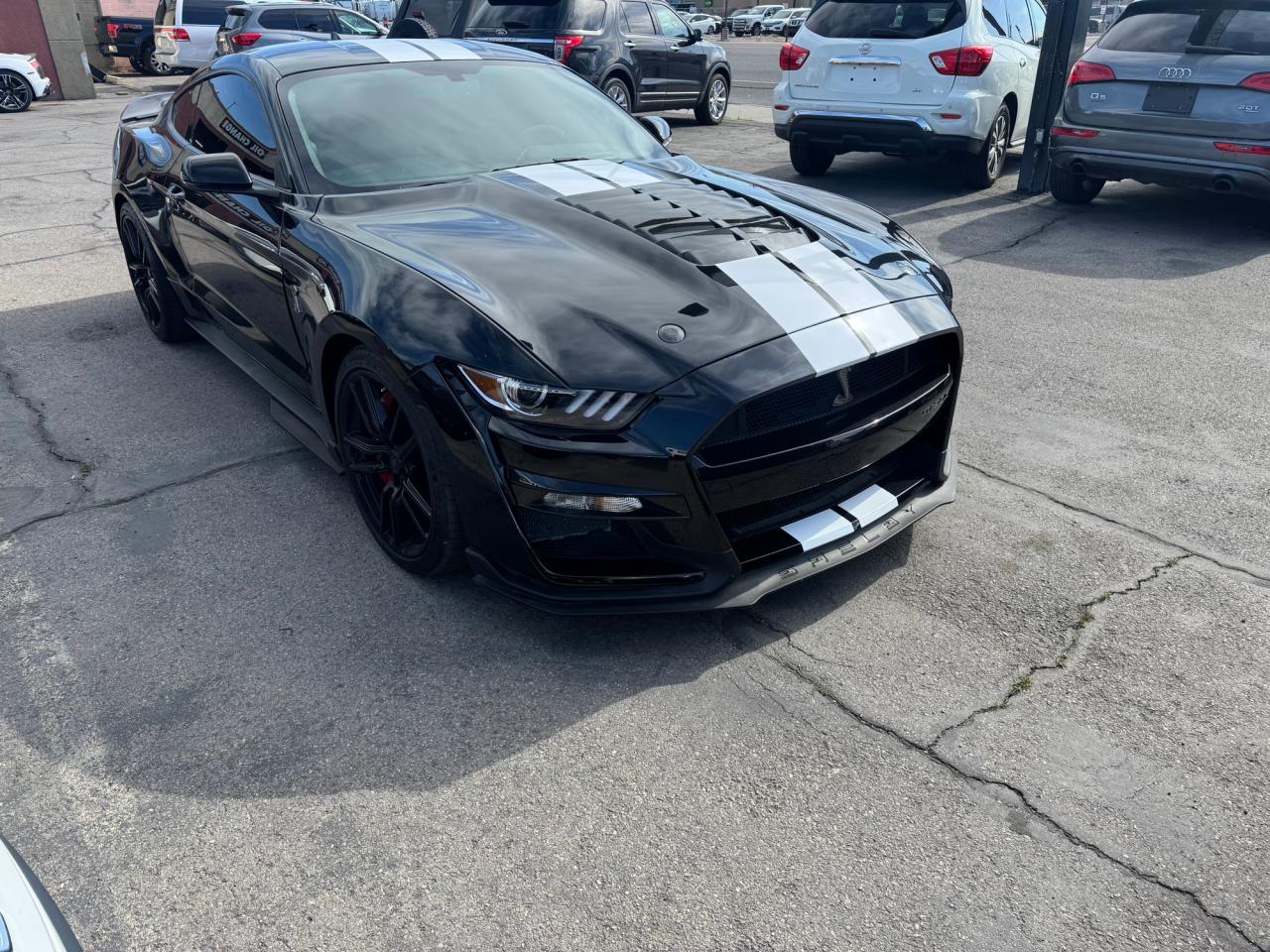FORD MUSTANG 2022