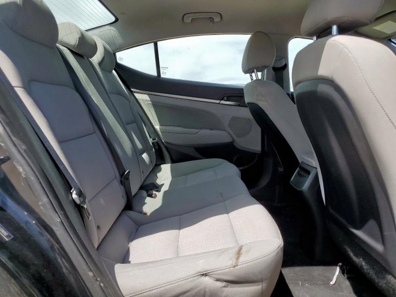 2018 HYUNDAI ELANTRA SE 5NPD84LF5JH329203