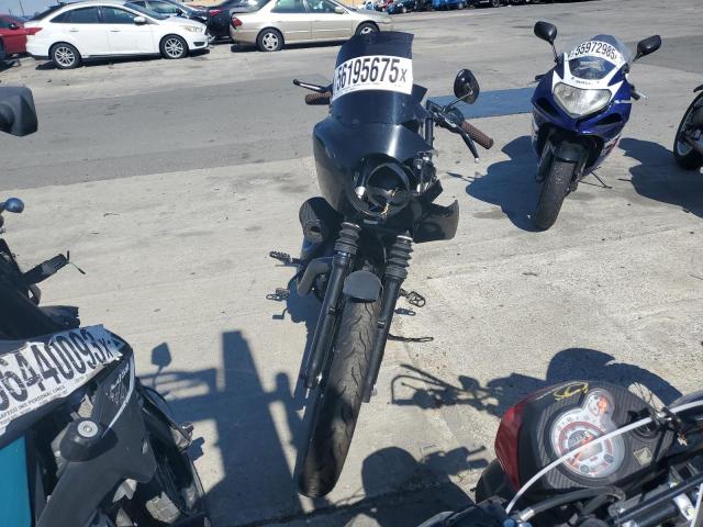 HARLEY-DAVIDSON XL883 IRON 2016 black road/str gas 1HD4LE234GC440128 photo #3