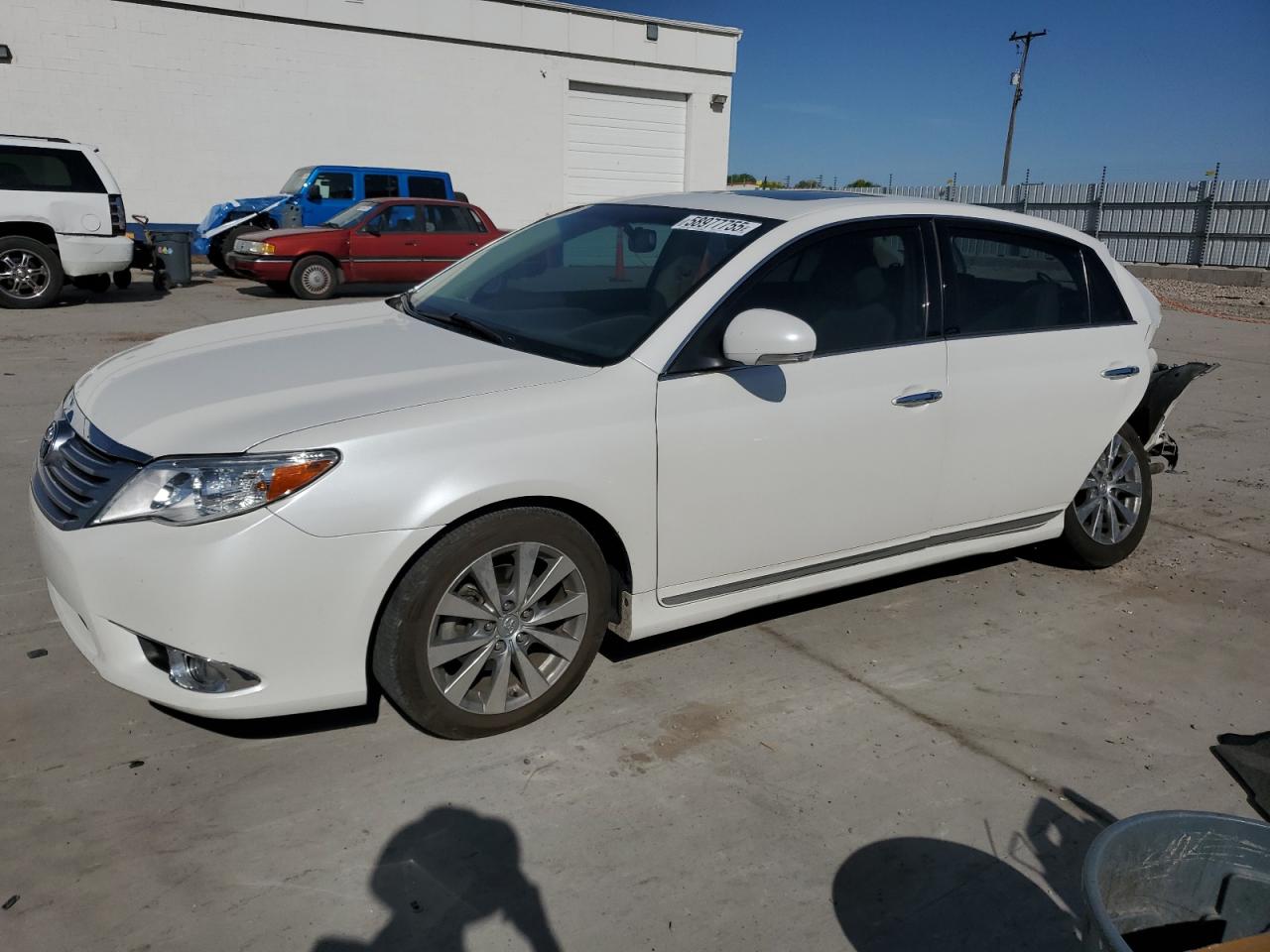 TOYOTA AVALON BASE