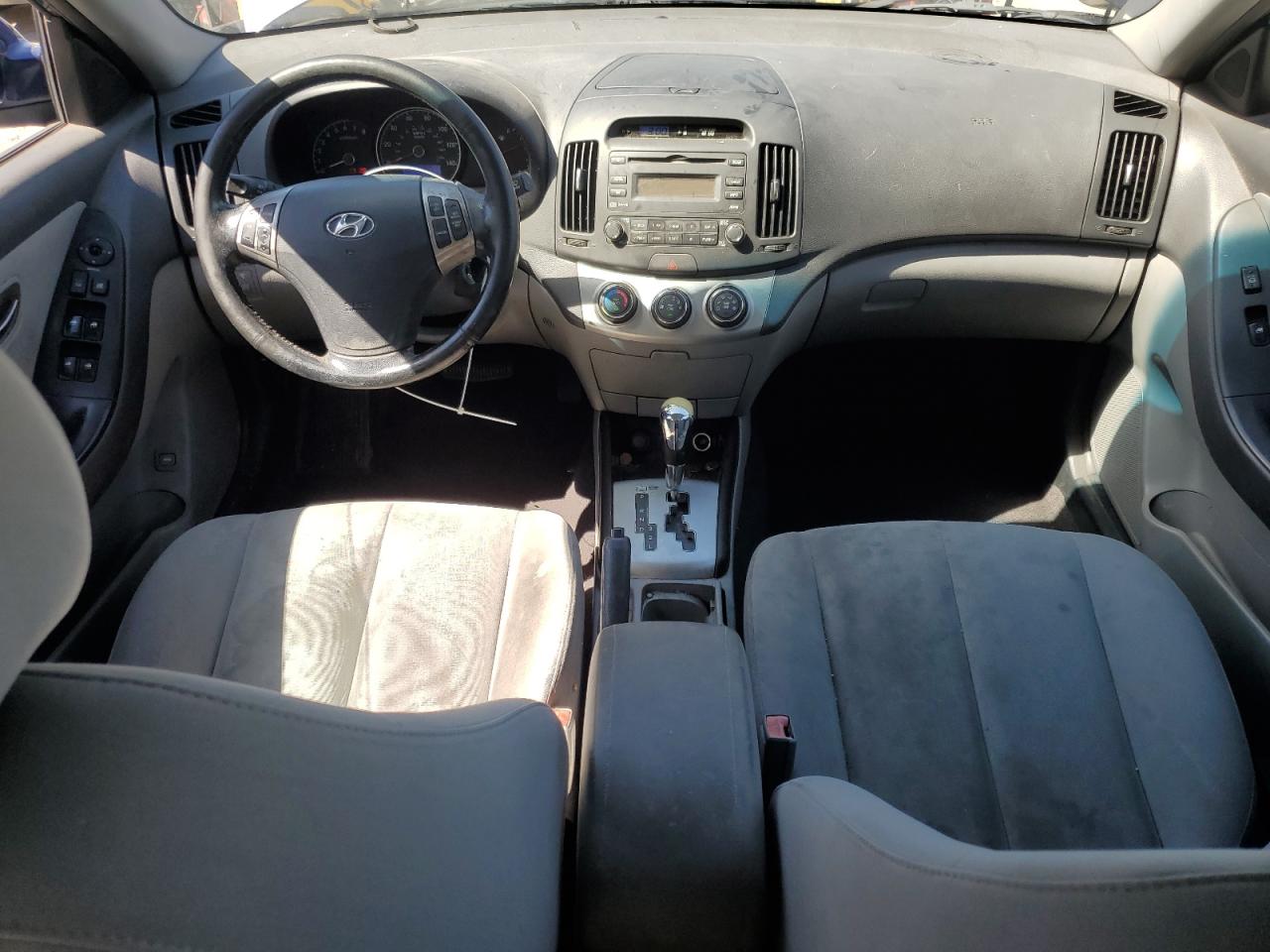 HYUNDAI ELANTRA BLUE