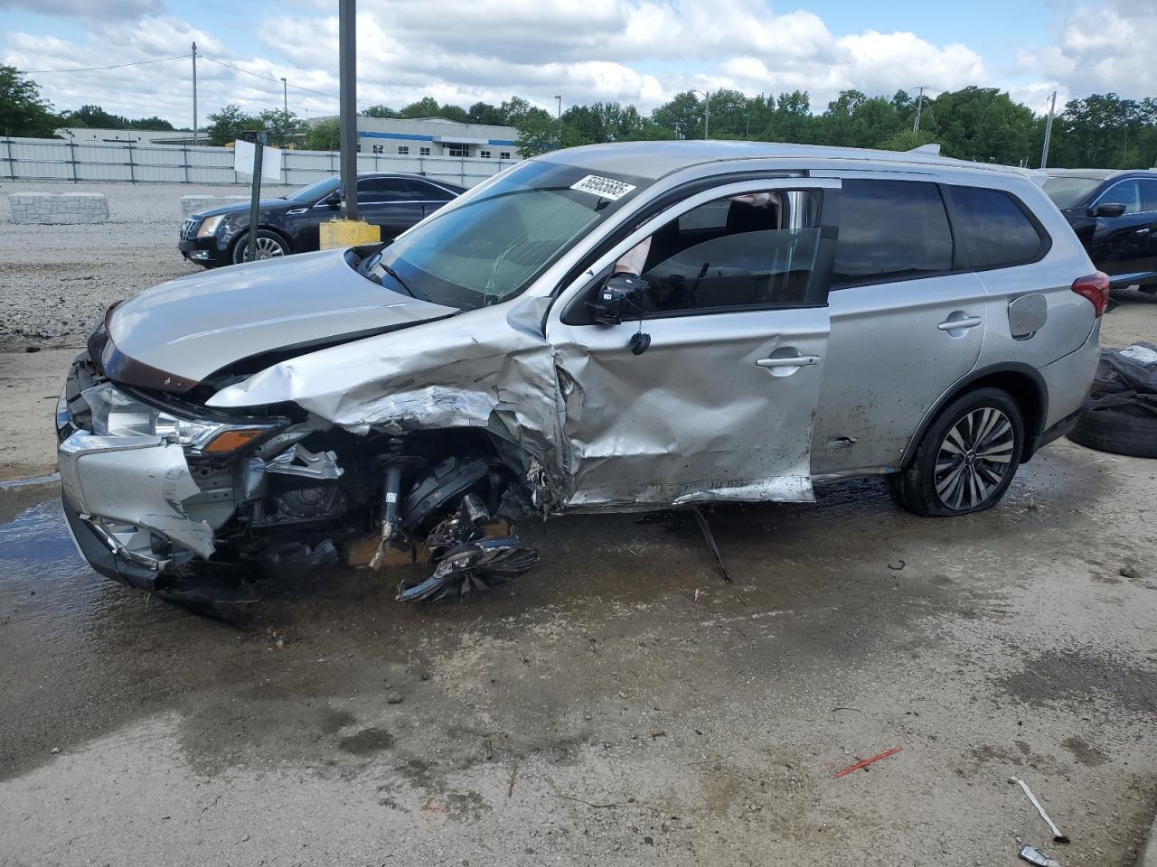 MITSUBISHI OUTLANDER ES