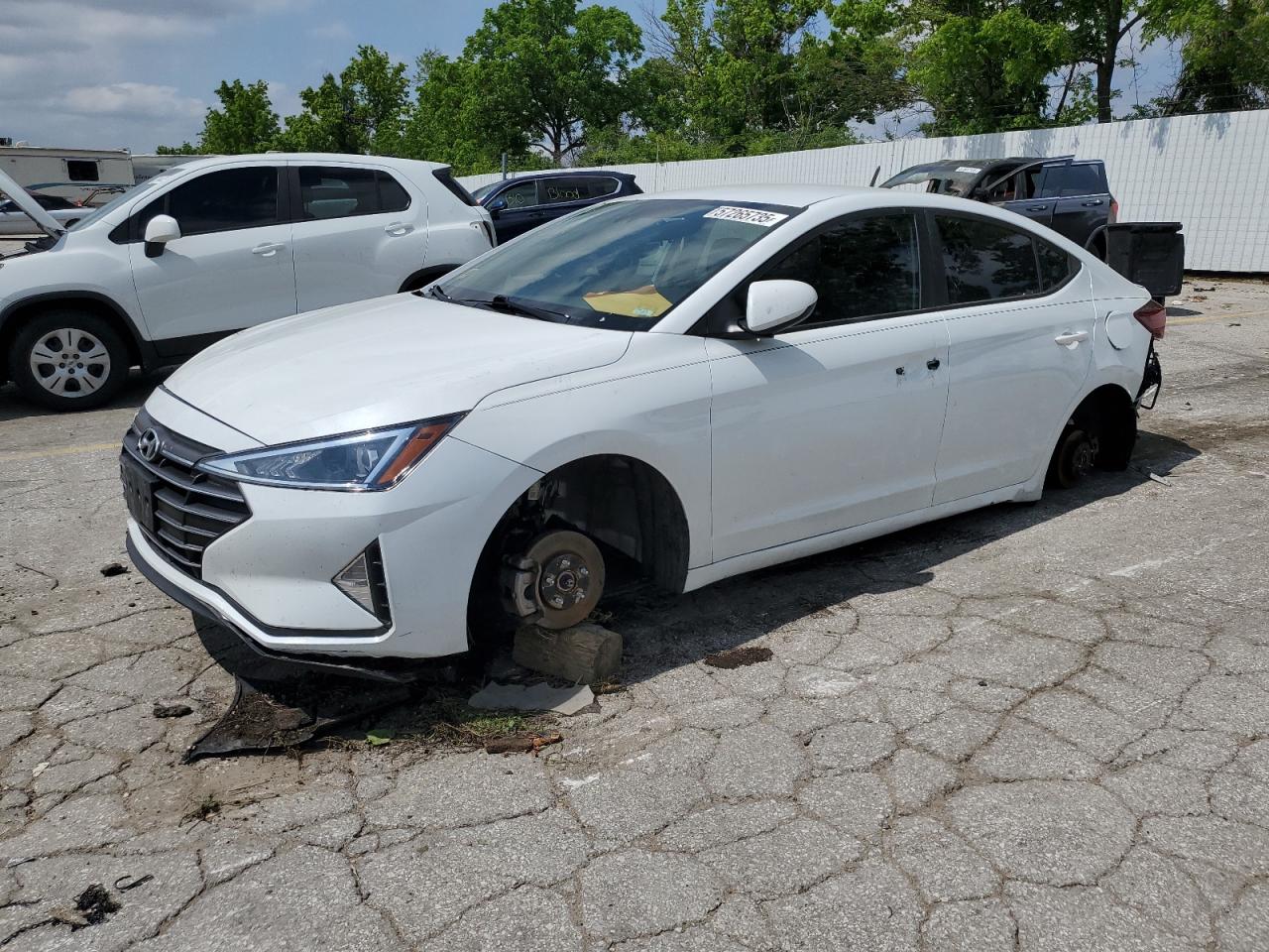 HYUNDAI ELANTRA SEL