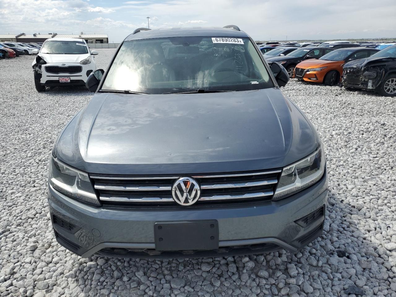 VOLKSWAGEN TIGUAN SE