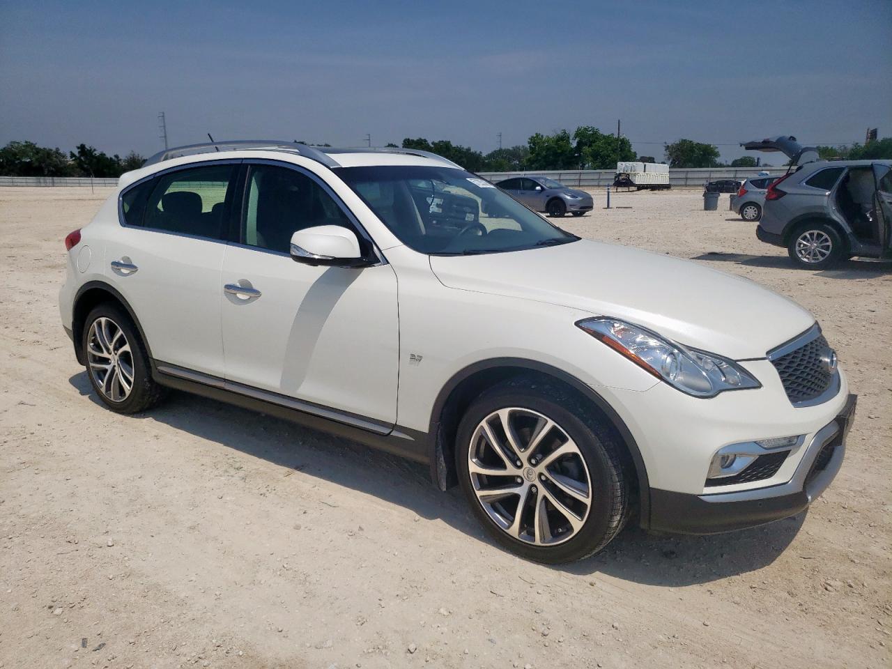 INFINITI QX50 2017