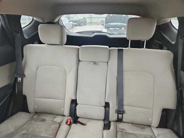 2017 HYUNDAI SANTA FE S 5XYZT3LB2HG388657