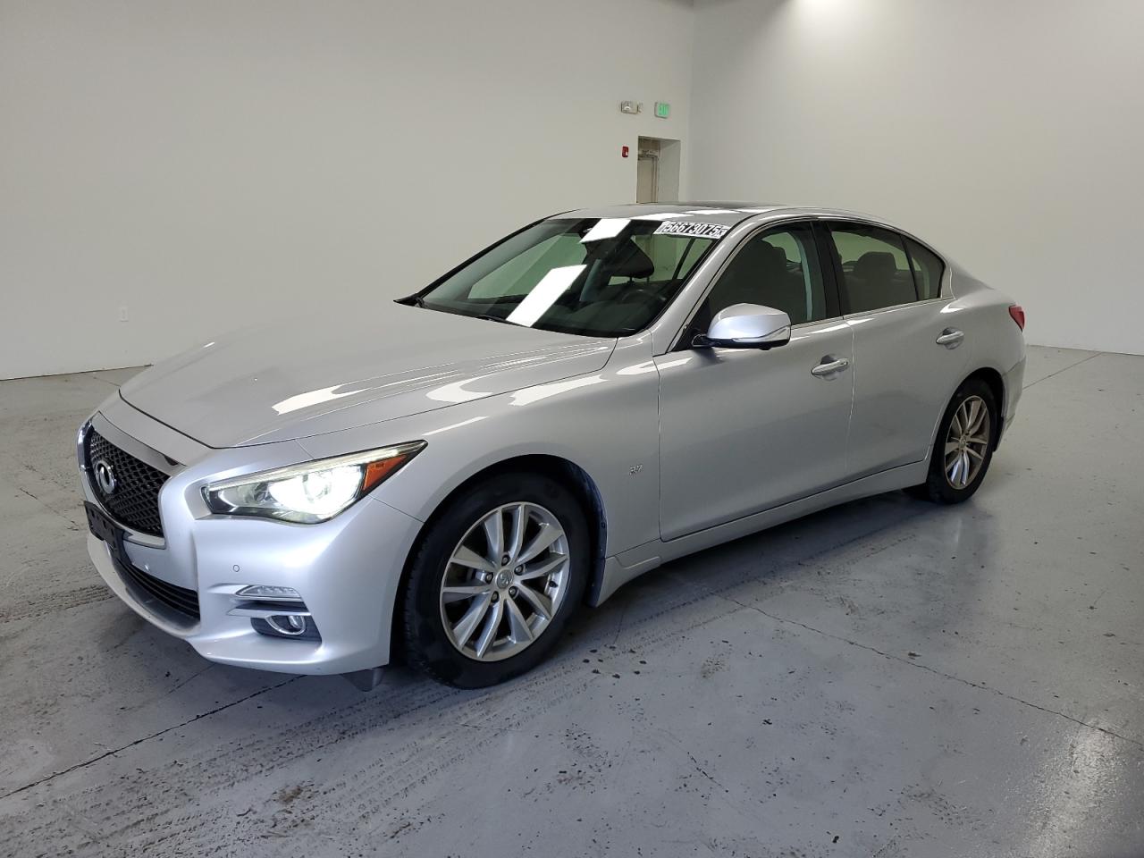 INFINITI Q50 2015