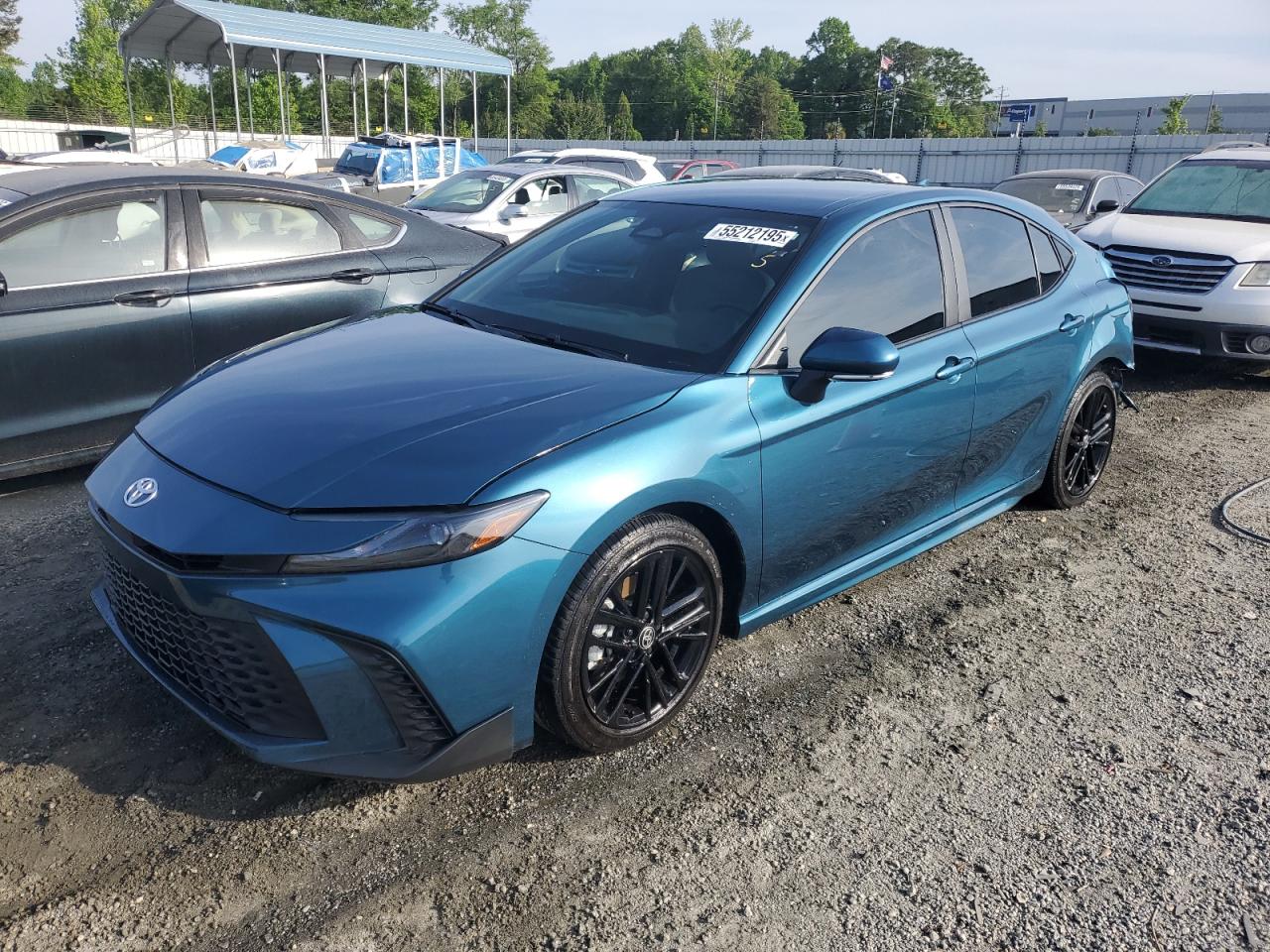 TOYOTA CAMRY XSE