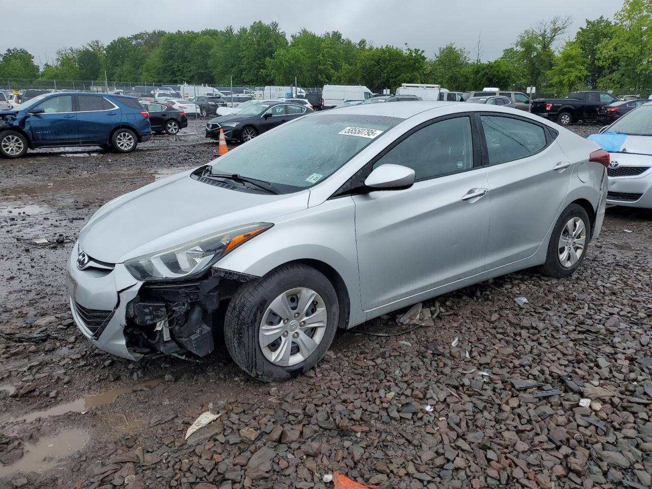 HYUNDAI ELANTRA SE