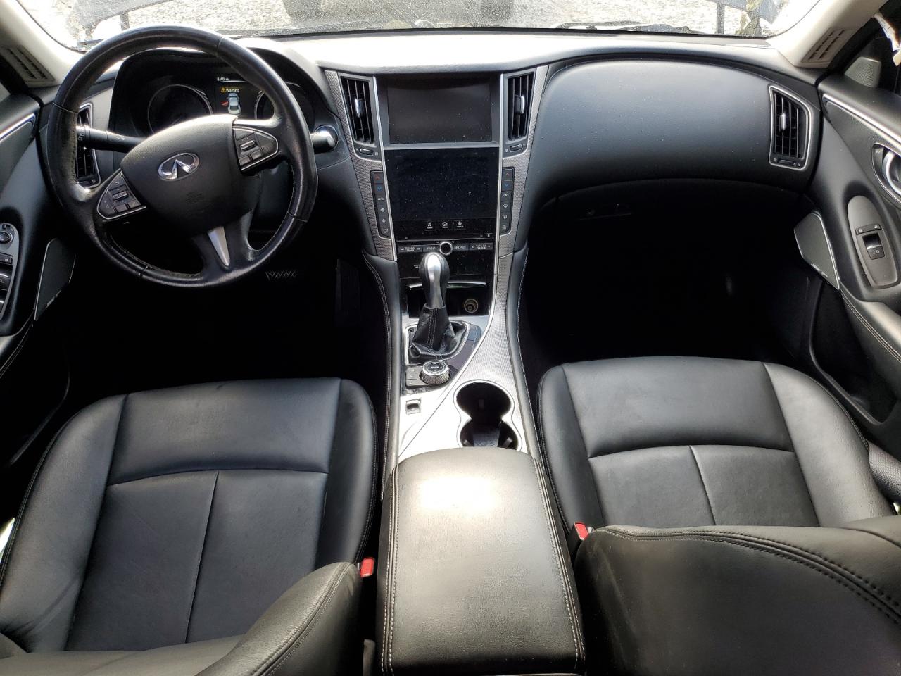 INFINITI Q50 PREMIUM