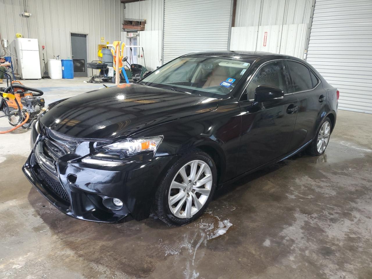 LEXUS IS 200T
