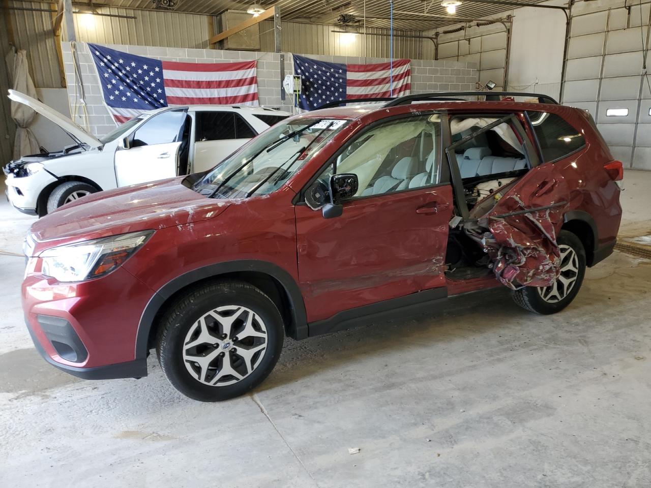 SUBARU FORESTER PREMIUM