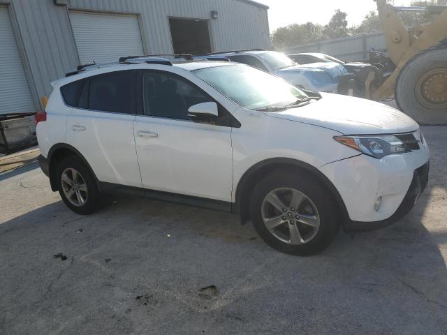 2015 TOYOTA RAV4 XLE - JTMRFREV0FD166812