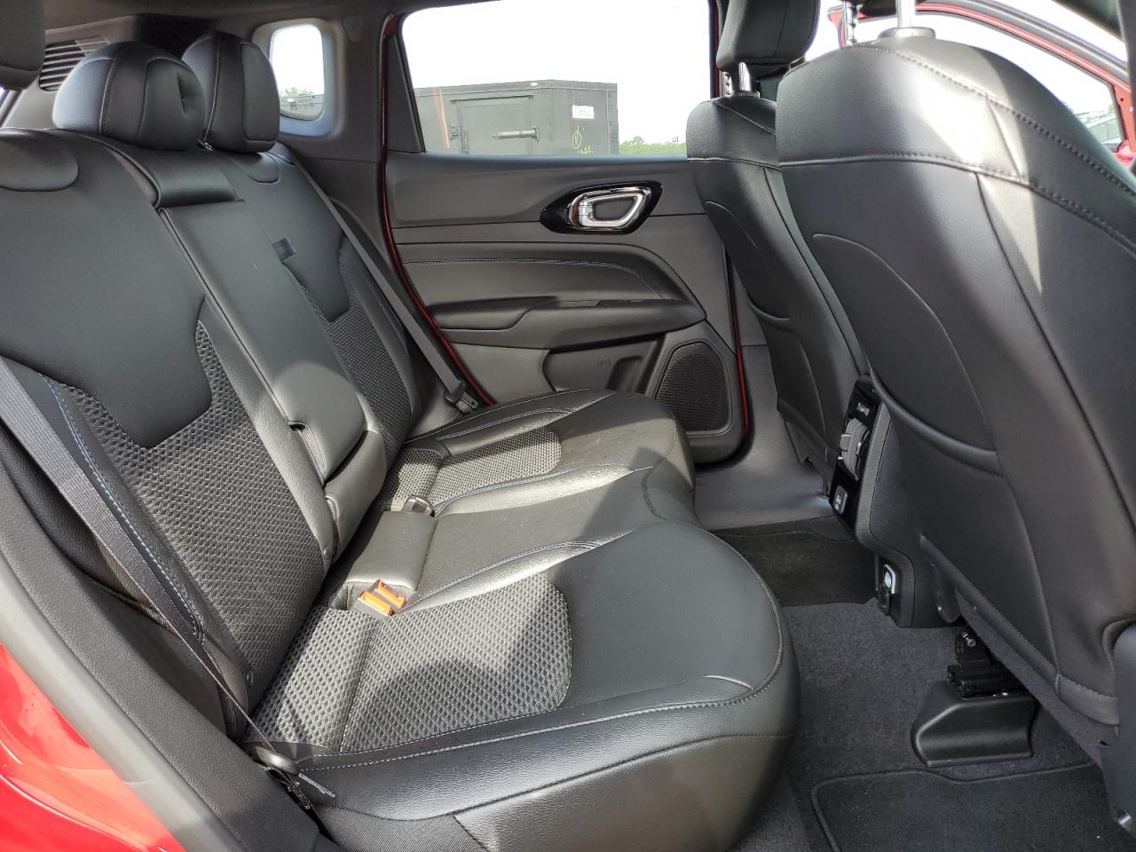 JEEP COMPASS LATITUDE