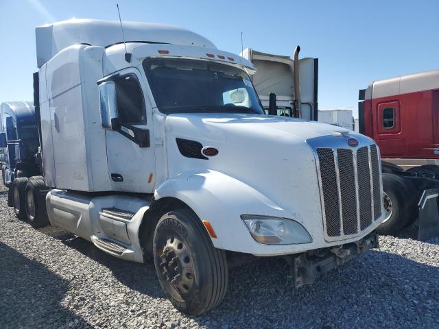 PETERBILT 579 2015 white  diesel 1XPBDP9X7FD257033 photo #1