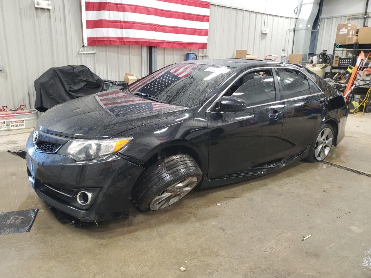 TOYOTA CAMRY SE