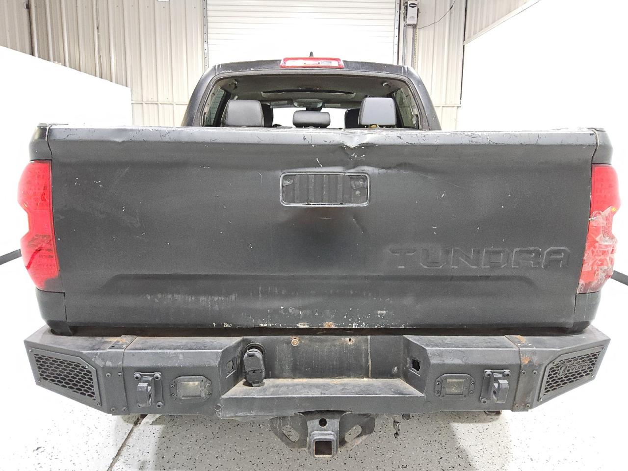 TOYOTA TUNDRA CREWMAX 1794