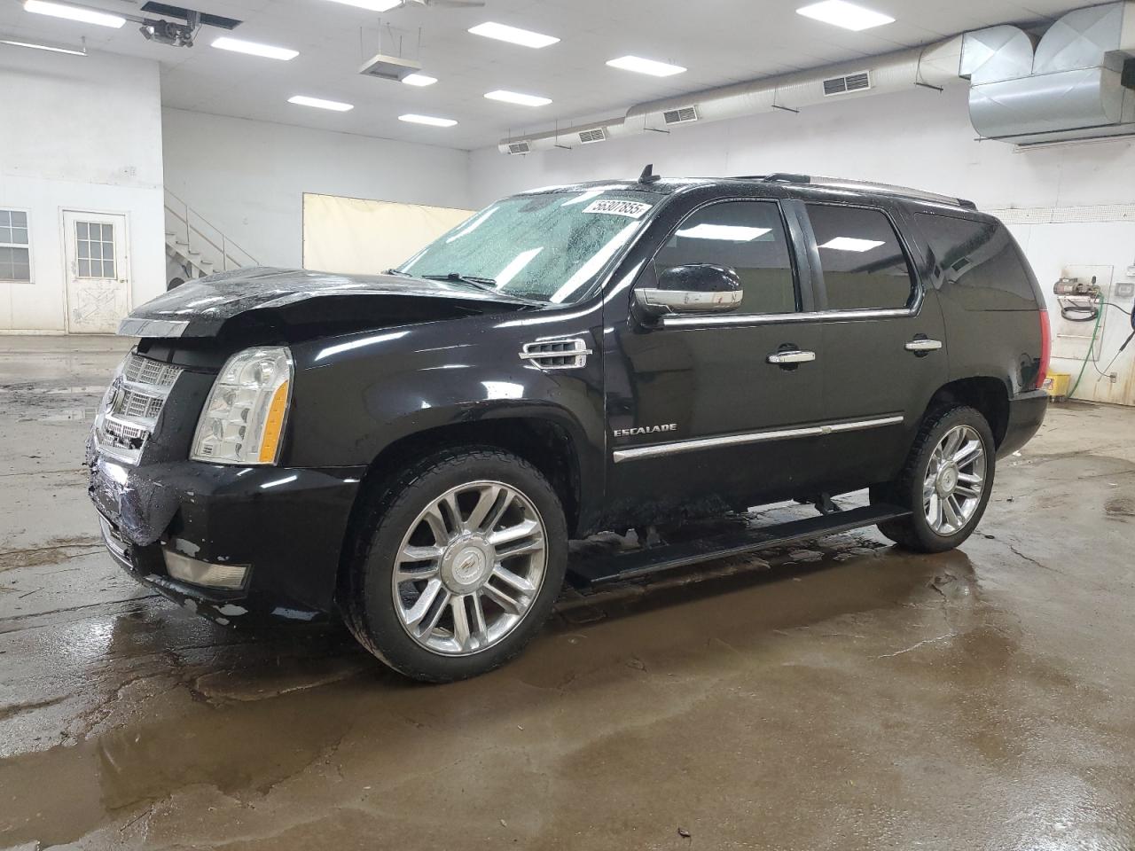 CADILLAC ESCALADE PLATINUM