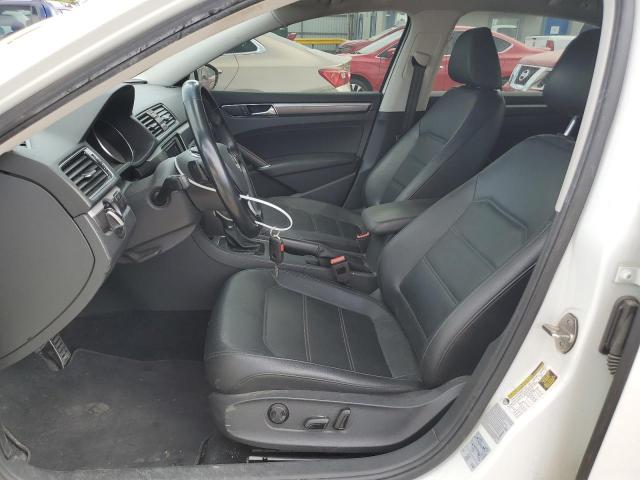 2018 VOLKSWAGEN PASSAT S 1VWAA7A3XJC013676