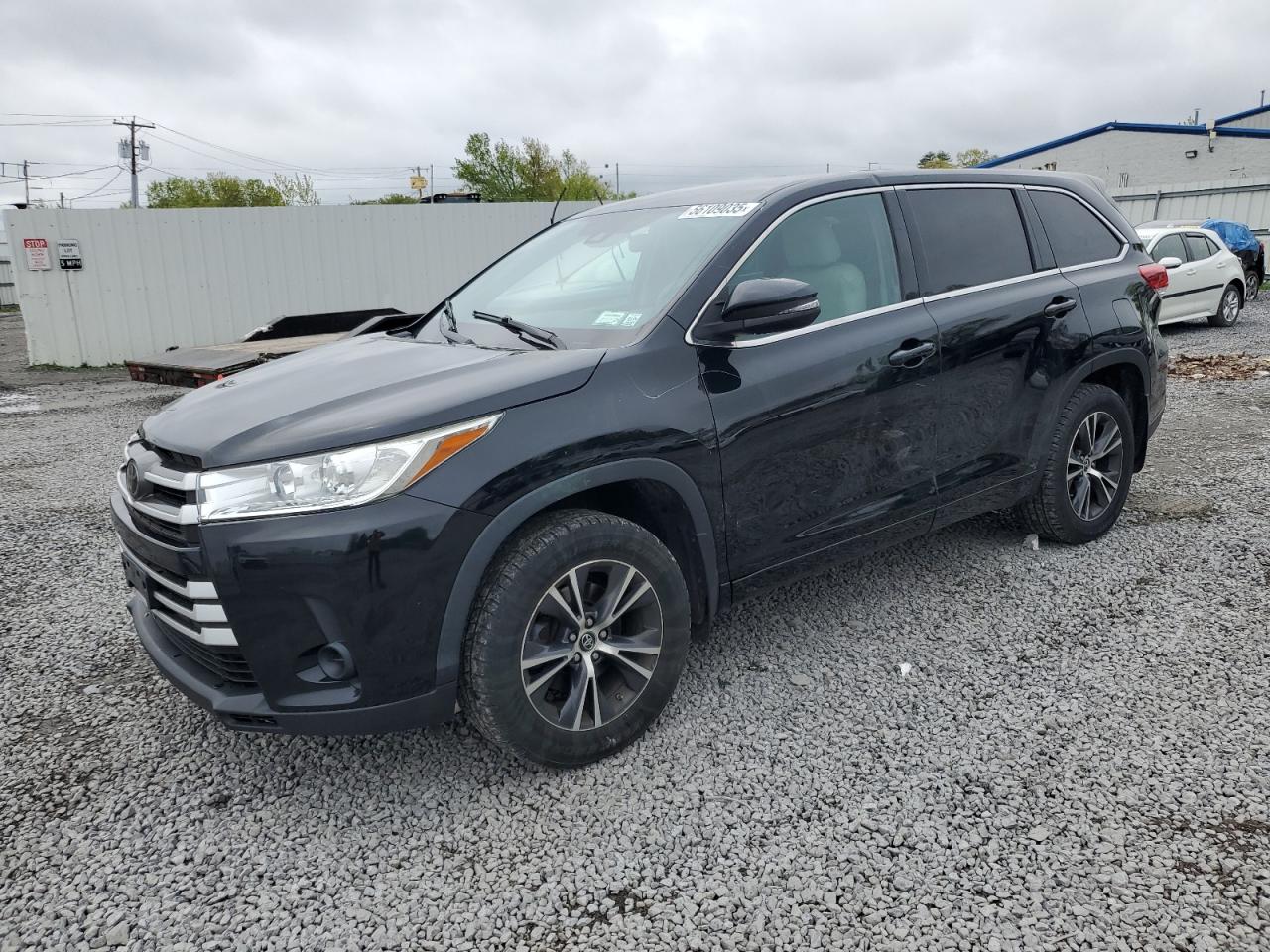TOYOTA HIGHLANDER LE