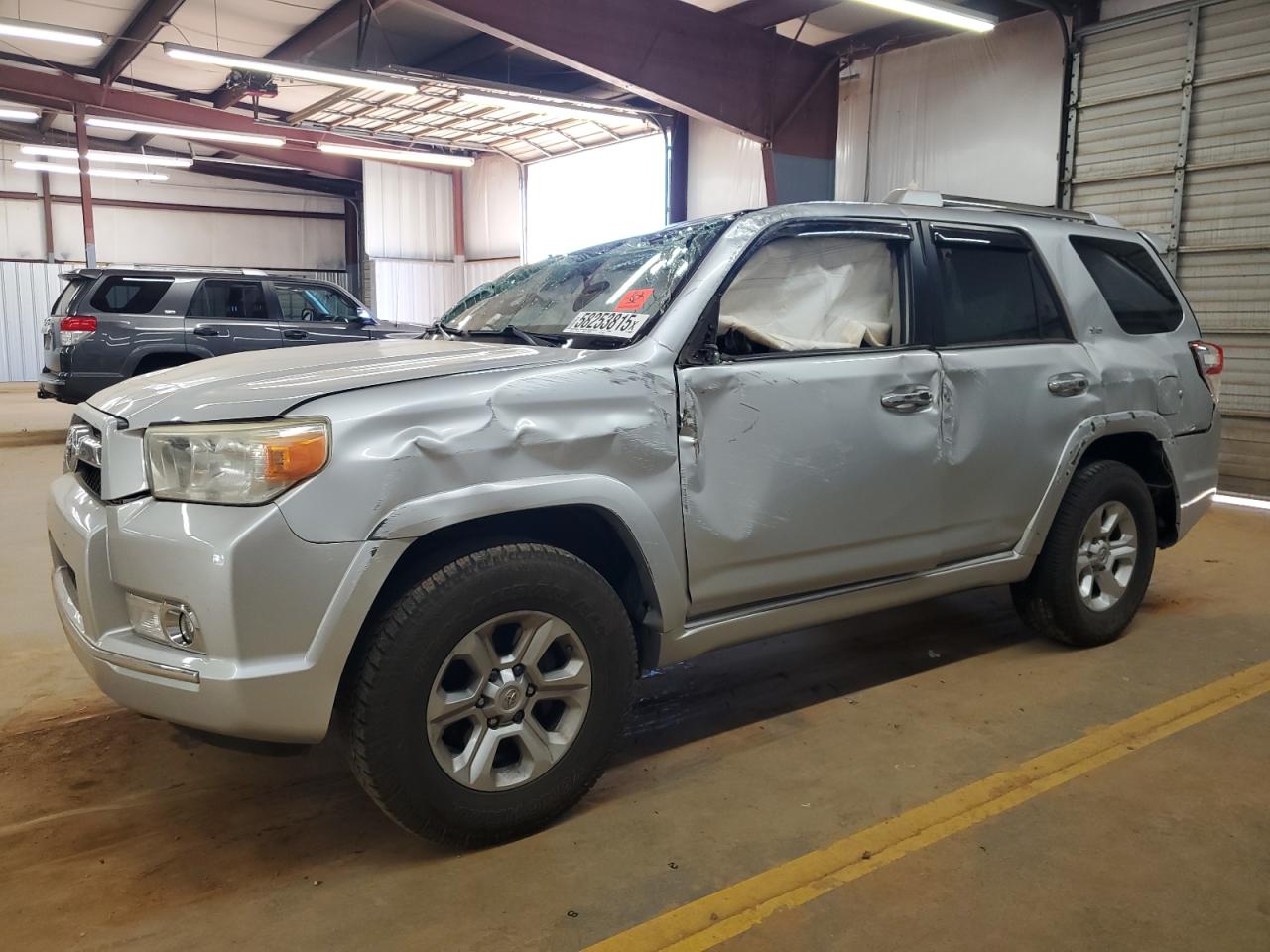 TOYOTA 4RUNNER SR5