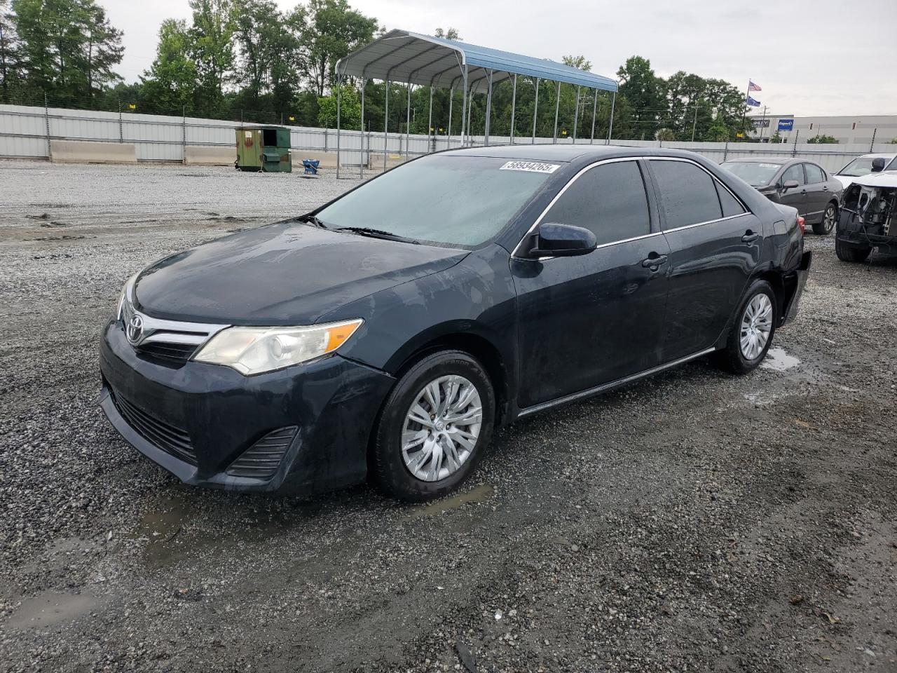 TOYOTA CAMRY BASE