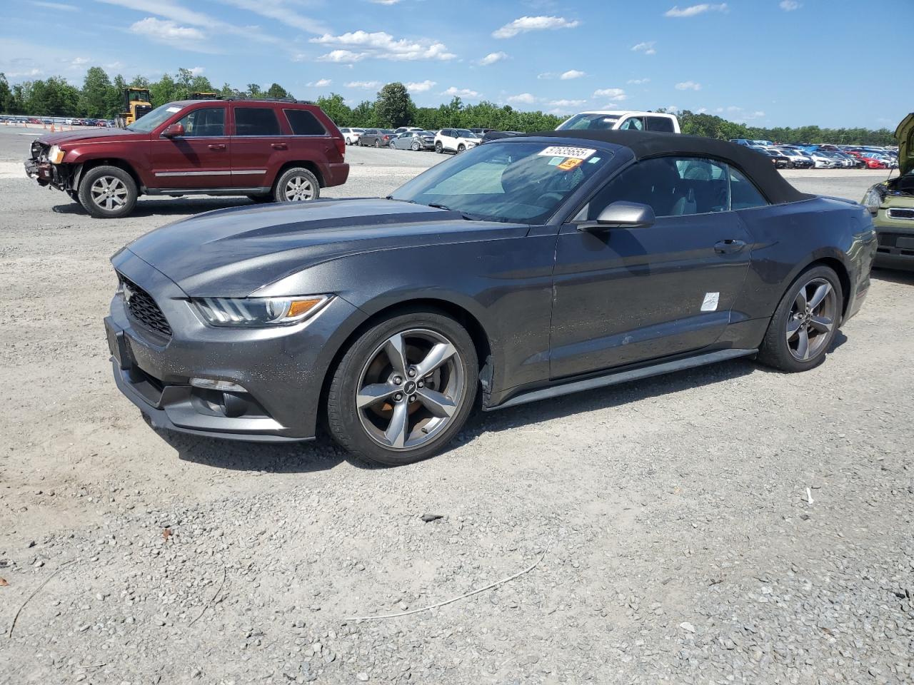 FORD MUSTANG