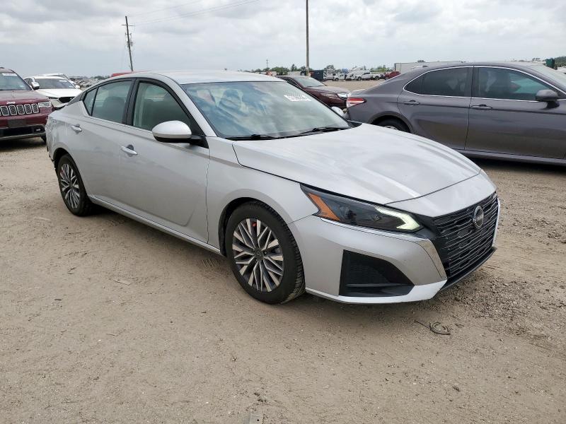 Vin: 1n4bl4dv4pn332586, lot: 57396205, nissan altima sv 20234