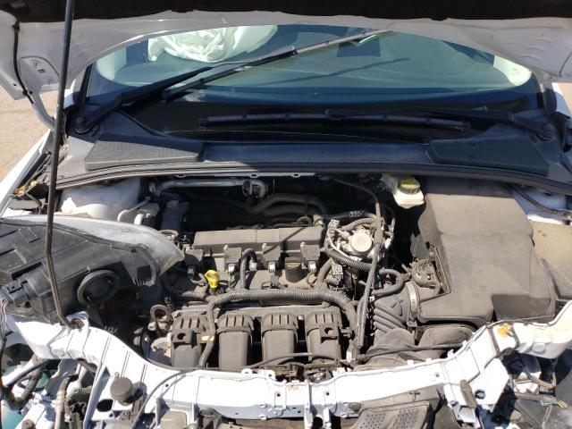 2017 FORD FOCUS SE 1FADP3F21HL300654