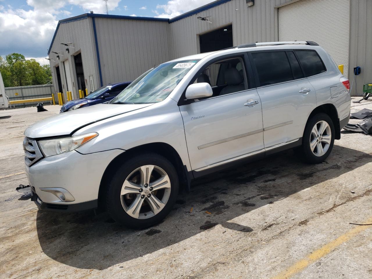 TOYOTA HIGHLANDER LIMITED