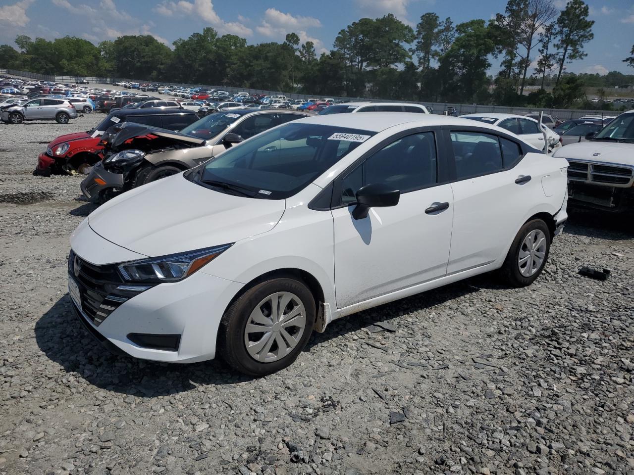 NISSAN VERSA S