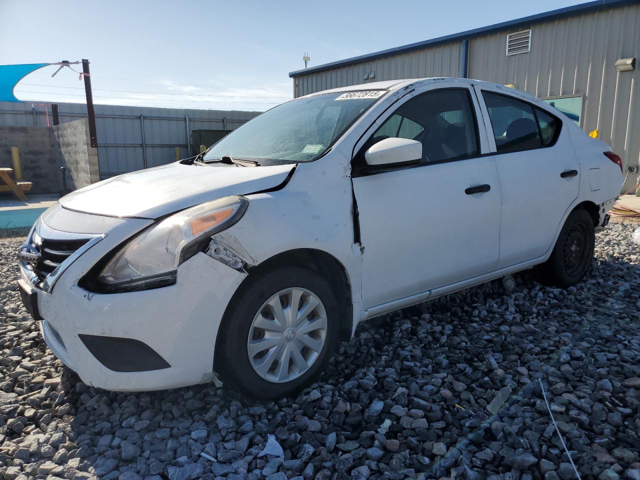 NISSAN VERSA S