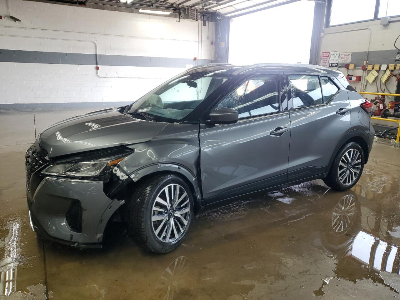 NISSAN KICKS SV