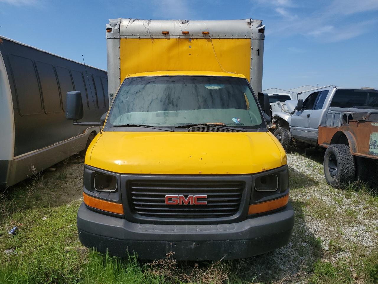 GMC SAVANA CUTAWAY G3500