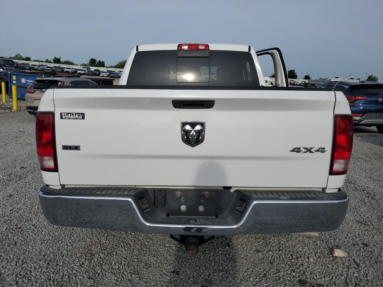 RAM 1500 SLT