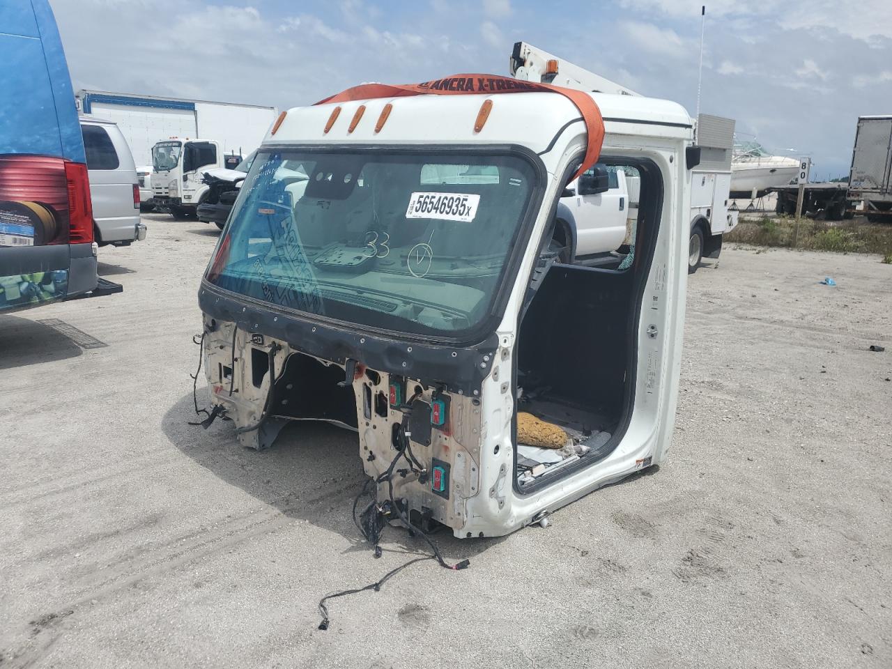 Lot #3183590484 2023 FREIGHTLINER CASCADIA 1