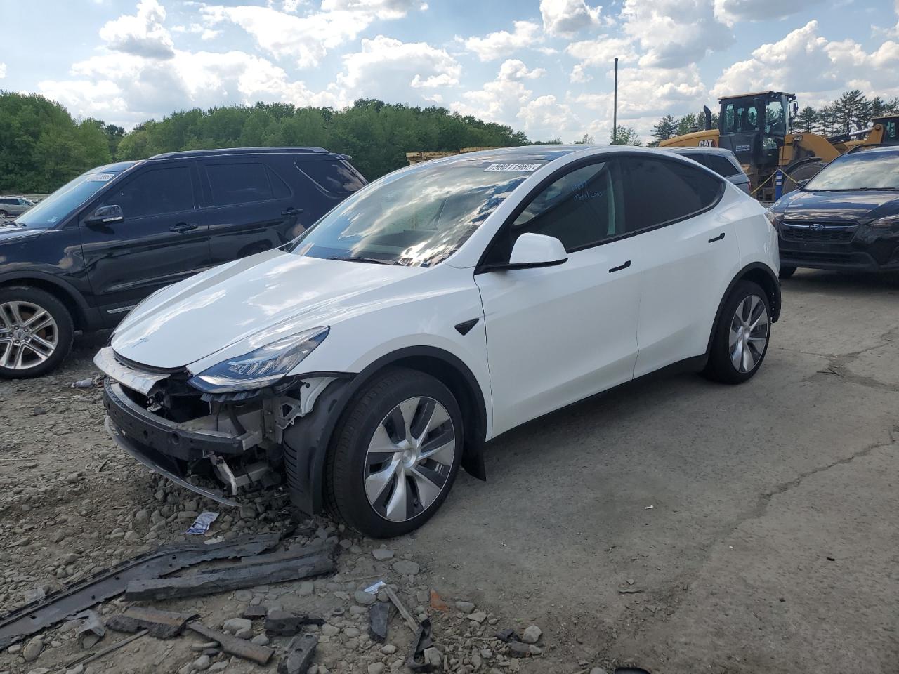 TESLA MODEL Y