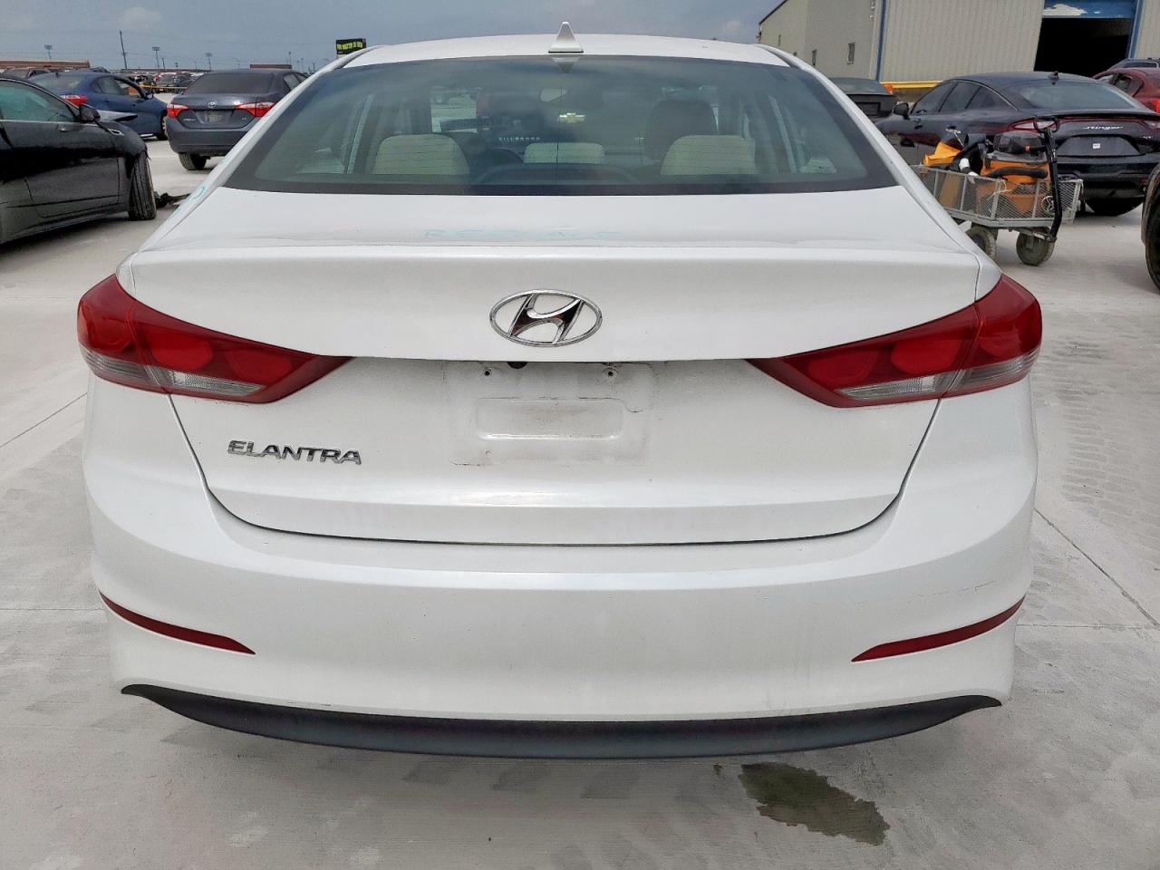 HYUNDAI ELANTRA SEL