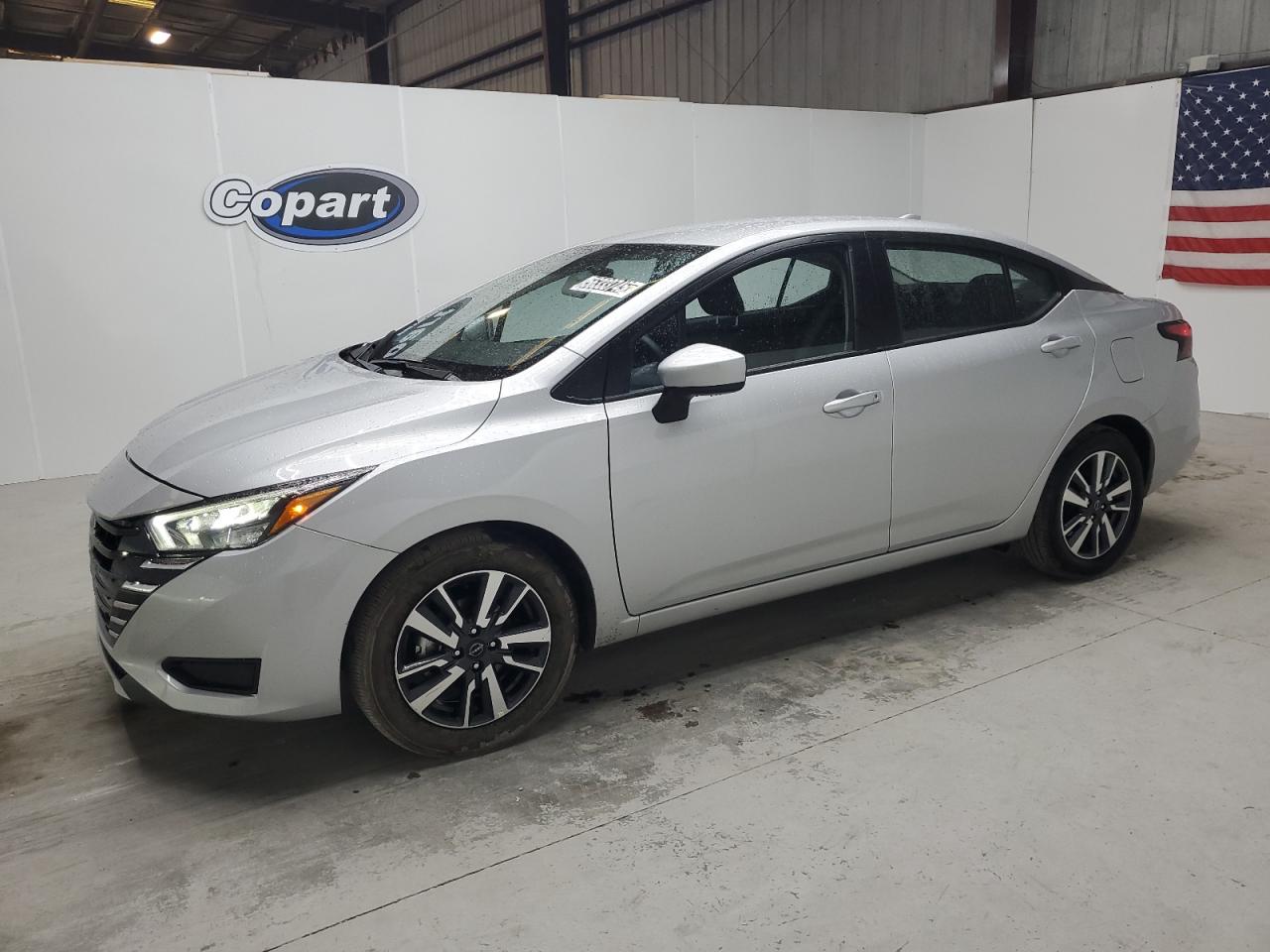 NISSAN VERSA SV