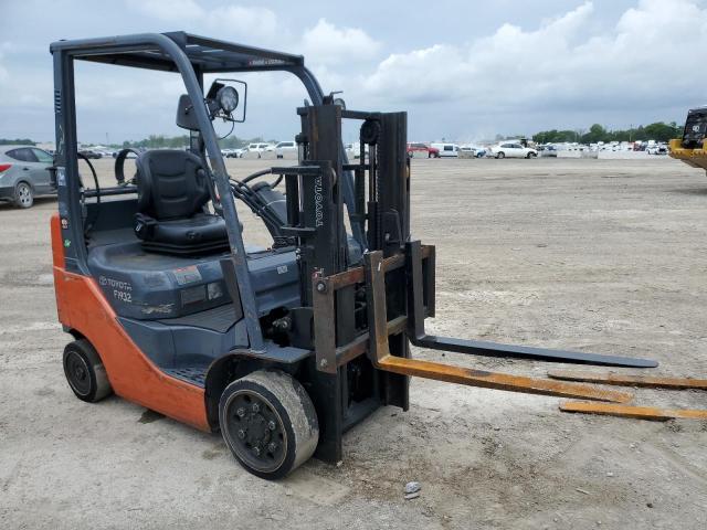 TOYOTA FORK LIFT 2017 84586 photo #1